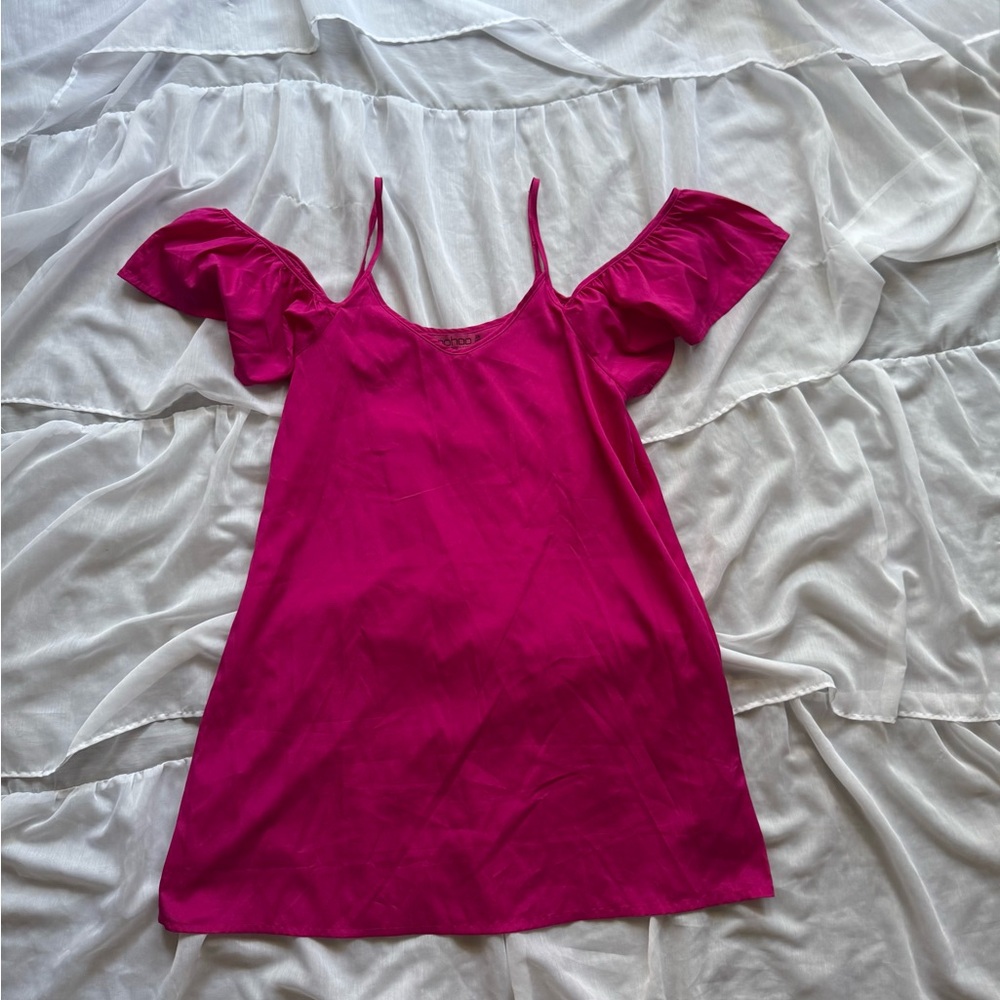 Boohoo Ruffle Slit Sleeve Top - Picture 5 of 5